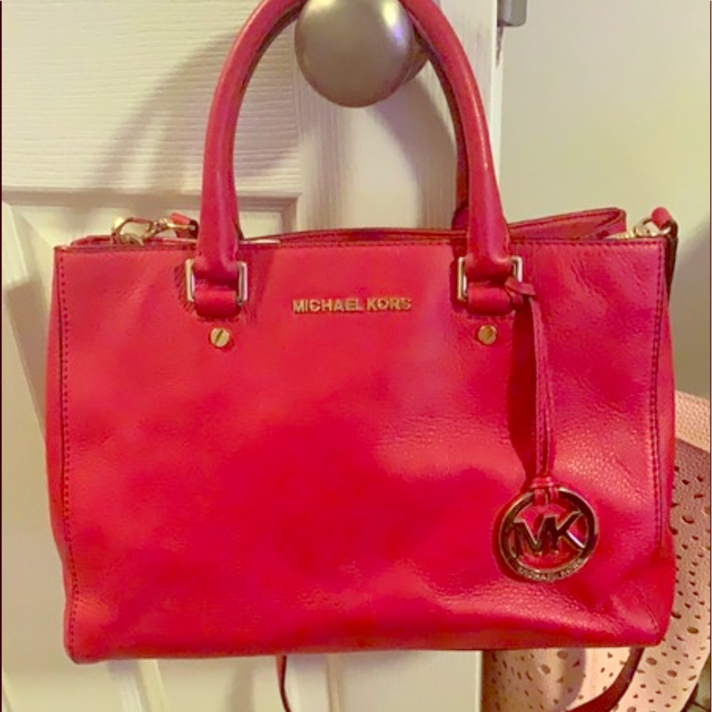 Michael kors red soft leather hand bag
